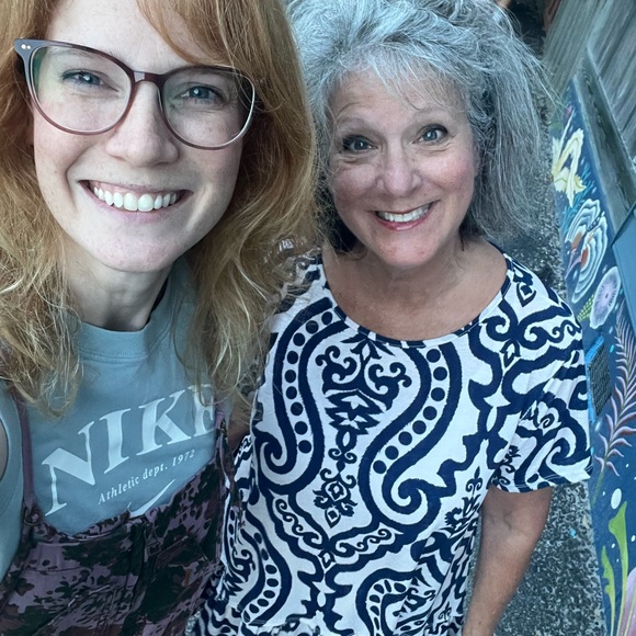 Meet your Posher, Sherri - Picture 3 of 3